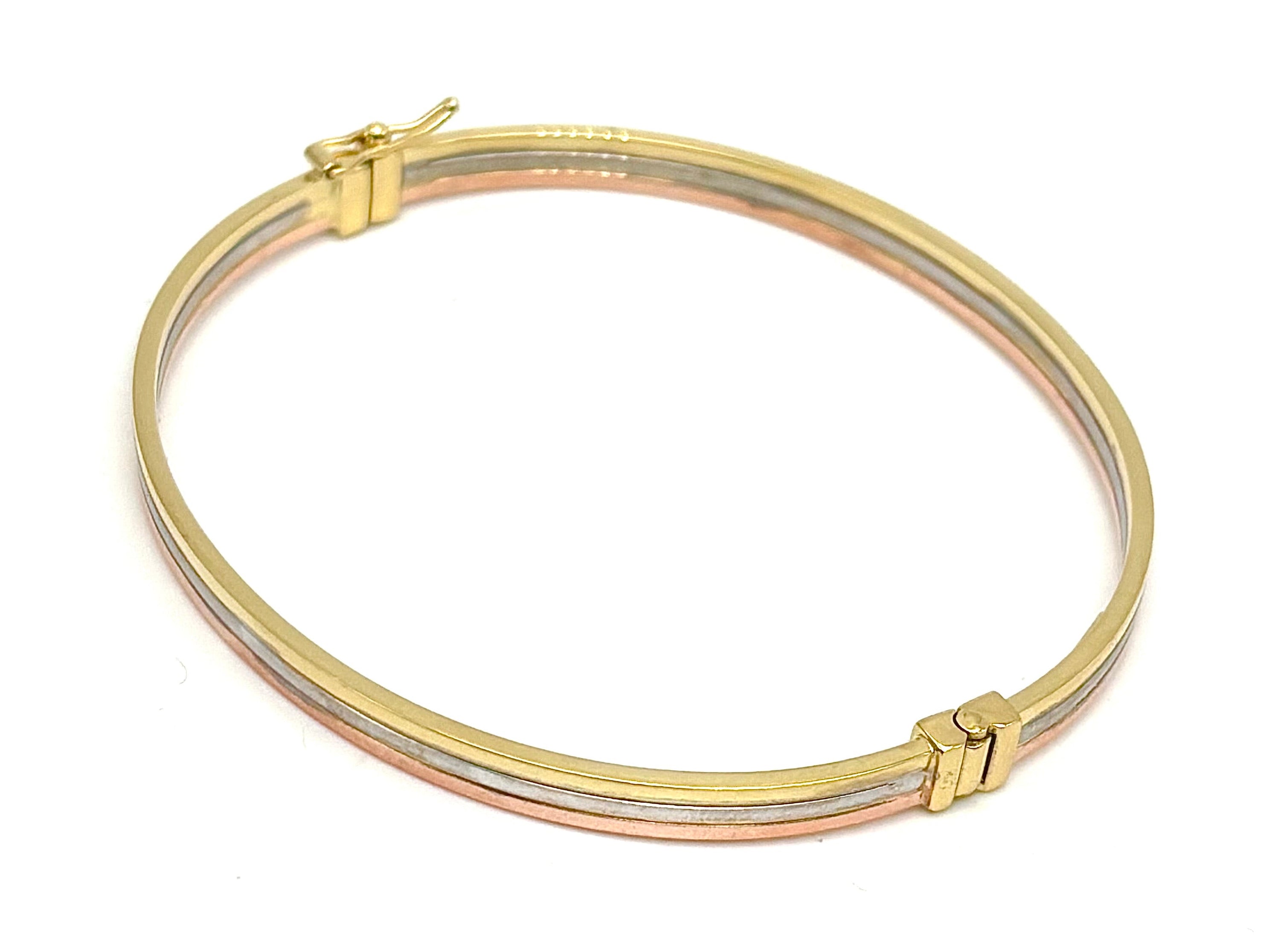 18K GOLD BANGLE BRACELET - HANDMADE IN ITALY